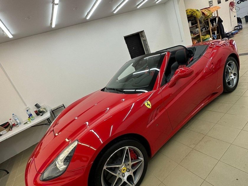 Феррари калифорния 2018