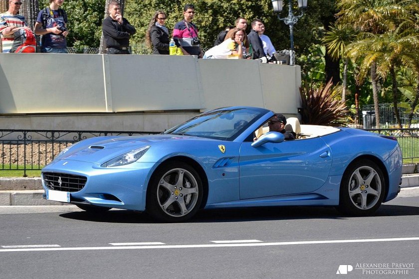 Феррари Калифорния кабриолет