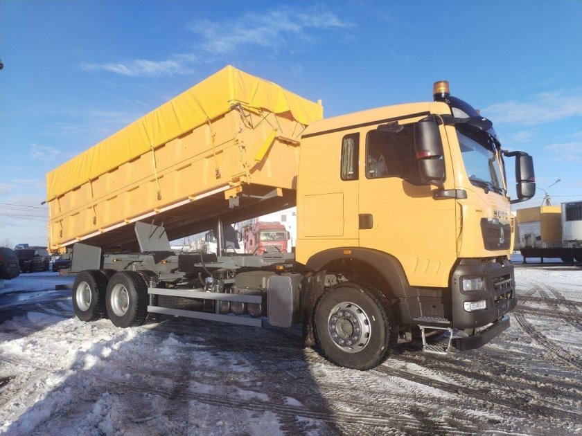 Шакман самосвал 20 кубов