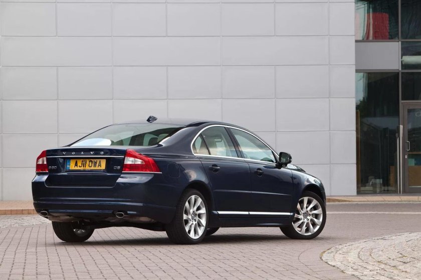 Вольво седан s80