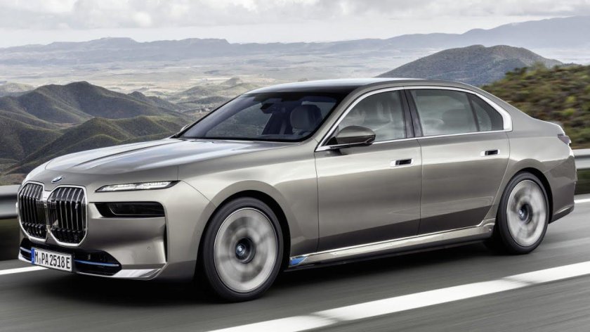 Новая бмв 7 2023