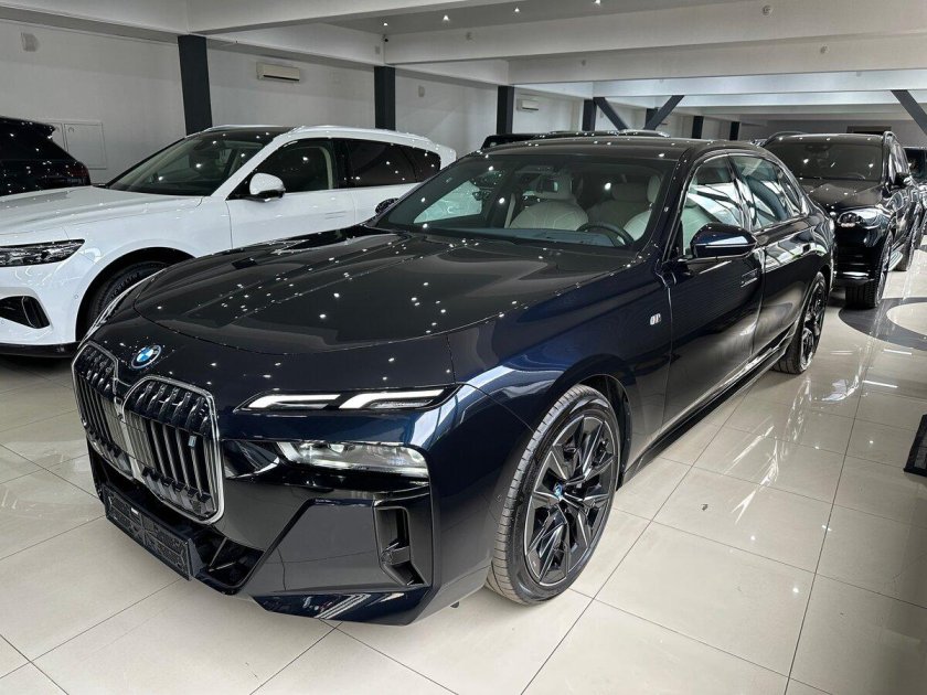 BMW i7 XDRIVE 60