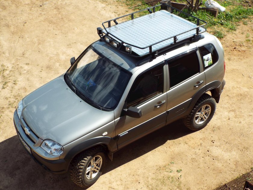 Chevrolet Niva экспедиционник