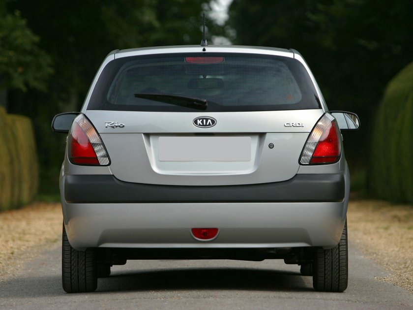 Kia Rio 2005 хэтчбек