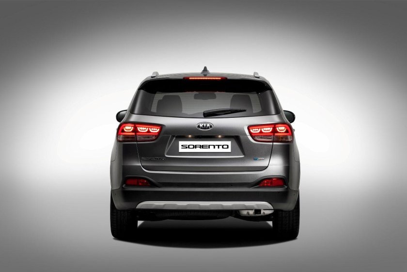 Киа Соренто новая сзади