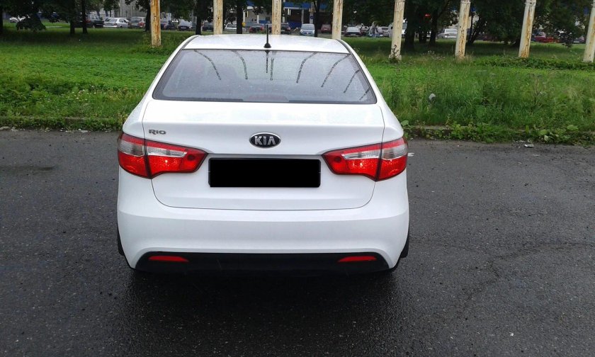 Киа Рио 3 зад