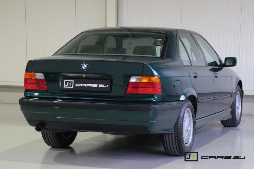BMW 320i 1995