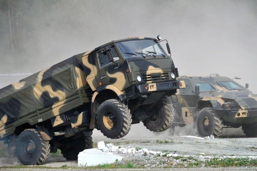 КАМАЗ 6350 Мустанг