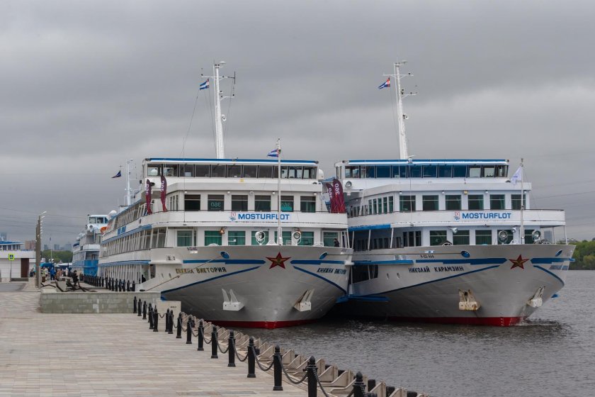 Николай Карамзин теплоход