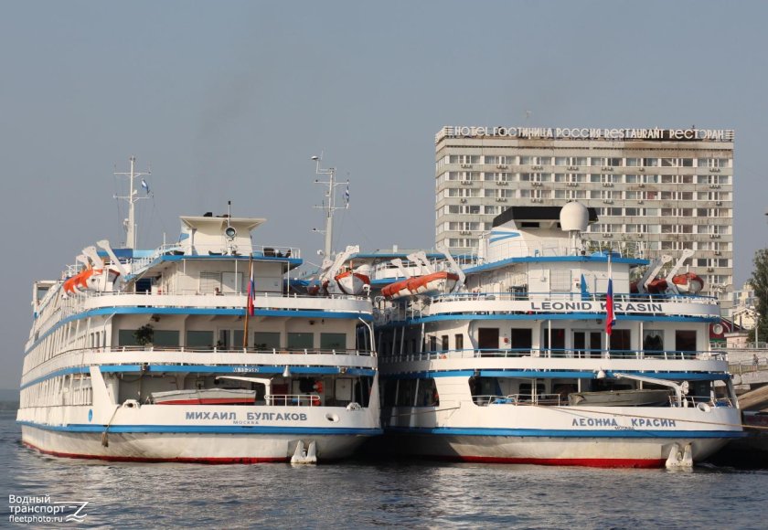 Леонид Красин теплоход