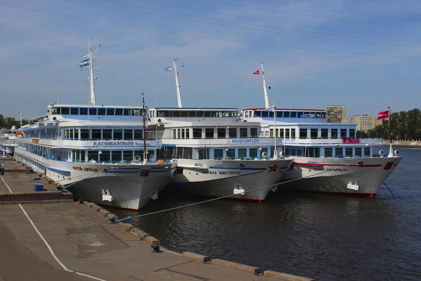 Теплоход Сергей Дягилев