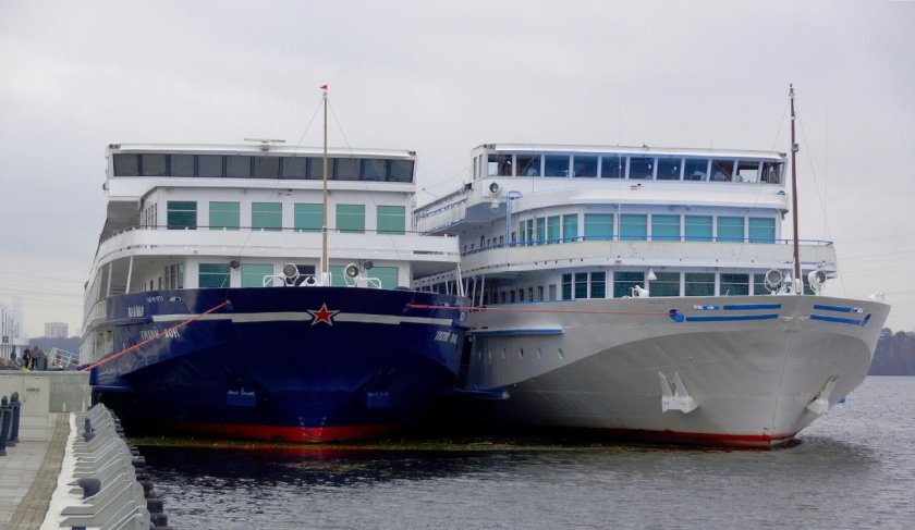 Теплоход тихий Дон