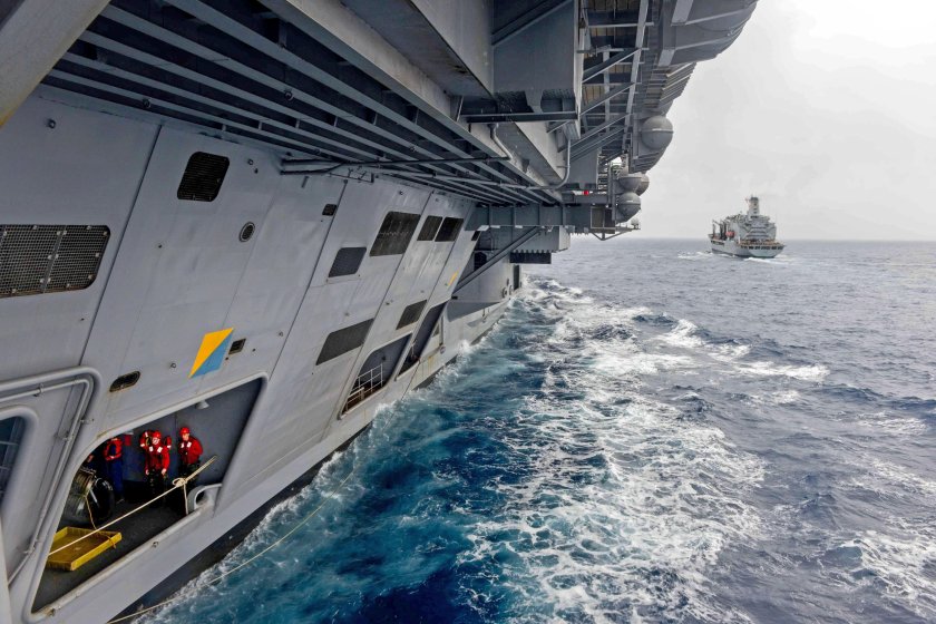 Авианосец Нимиц внутри