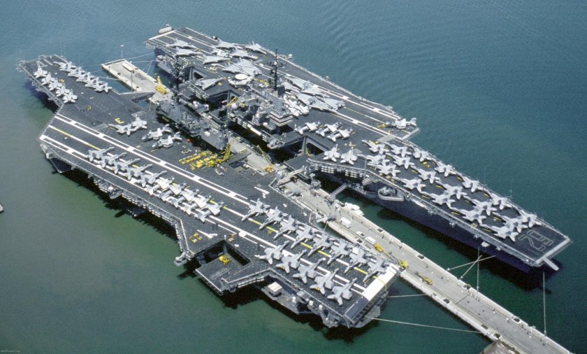 Авианосец Мидуэй CV-41