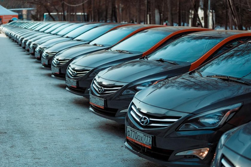 Много машин