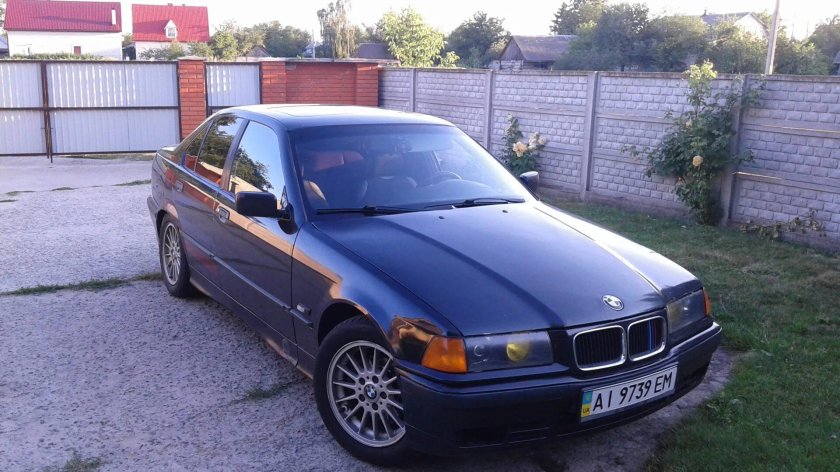 BMW 3 1995