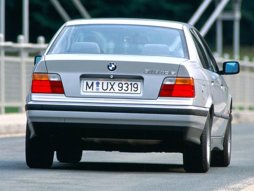 BMW 3-Series e36 sedan