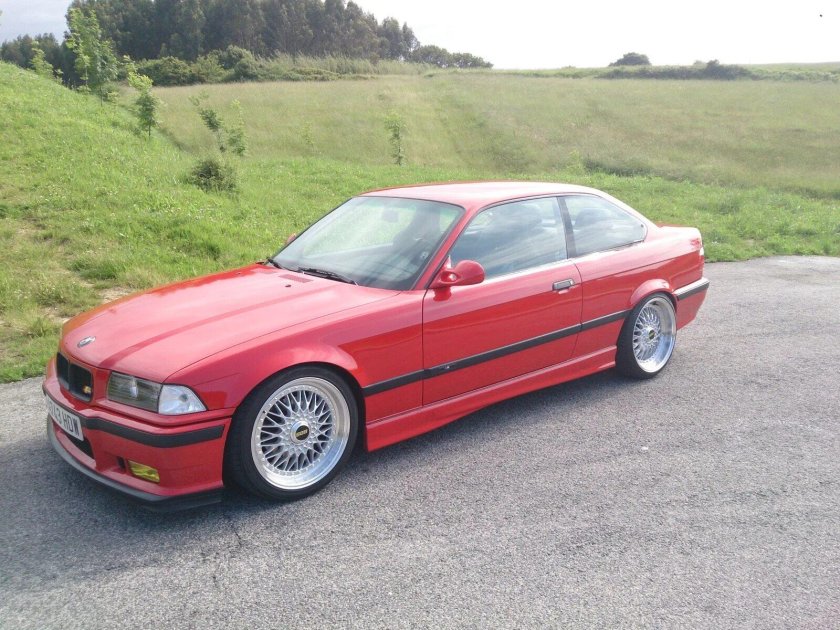 BMW 325 e36