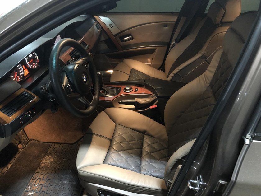 БМВ 5 е60 салон