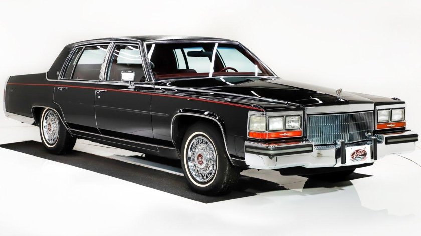 Cadillac brougham 1990