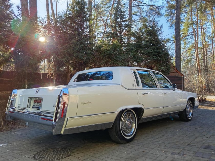 Cadillac fleetwood brougham 1992