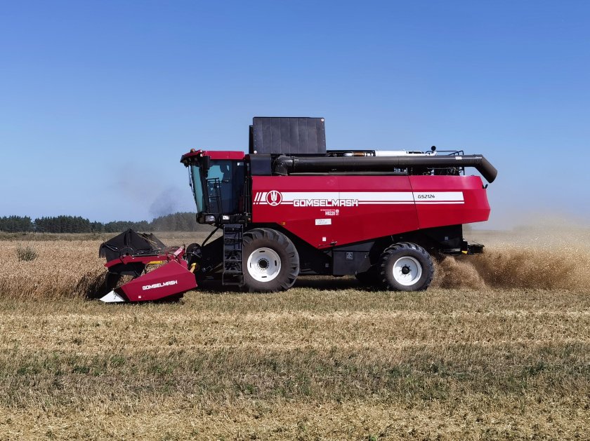 Комбайн гомсельмаш 2124