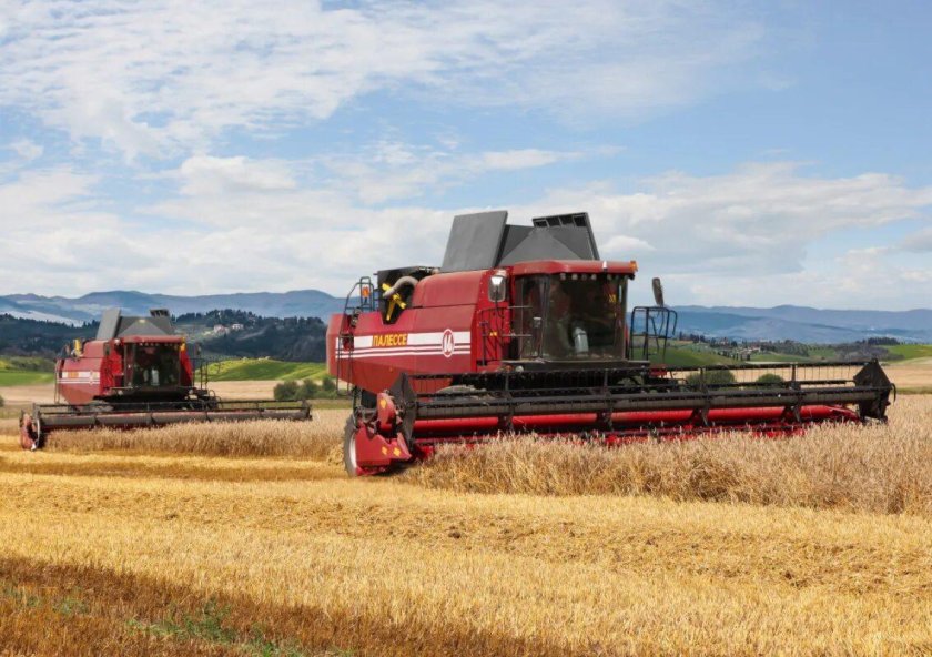 Зерноуборочный комбайн КЗС-1624-1 «Палессе gs16»