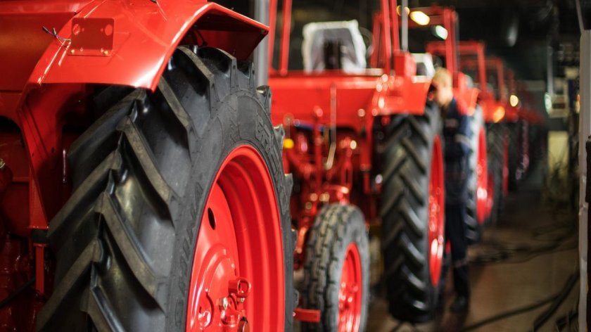 Тракторный завод МТЗ 82