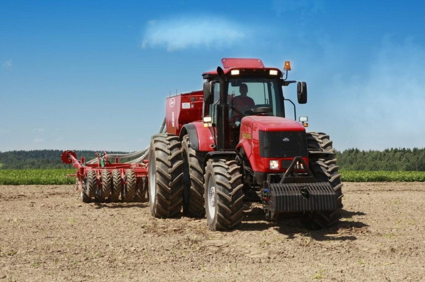 Трактор Беларус 3522