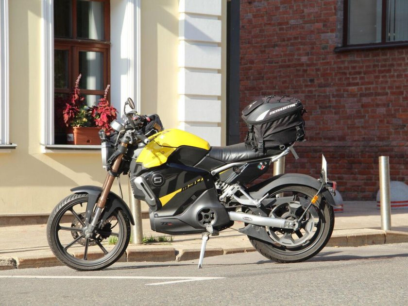 Электромотоцикл super soco tc max