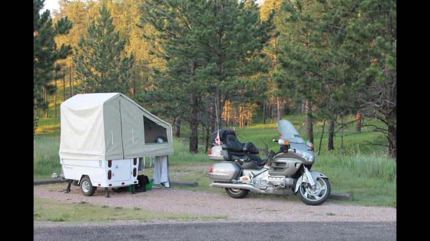 Мотоприцеп кемпер