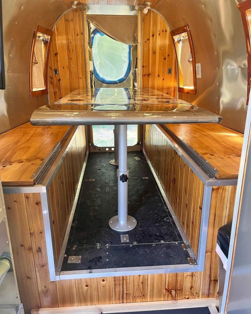 Автодом с вертолетом