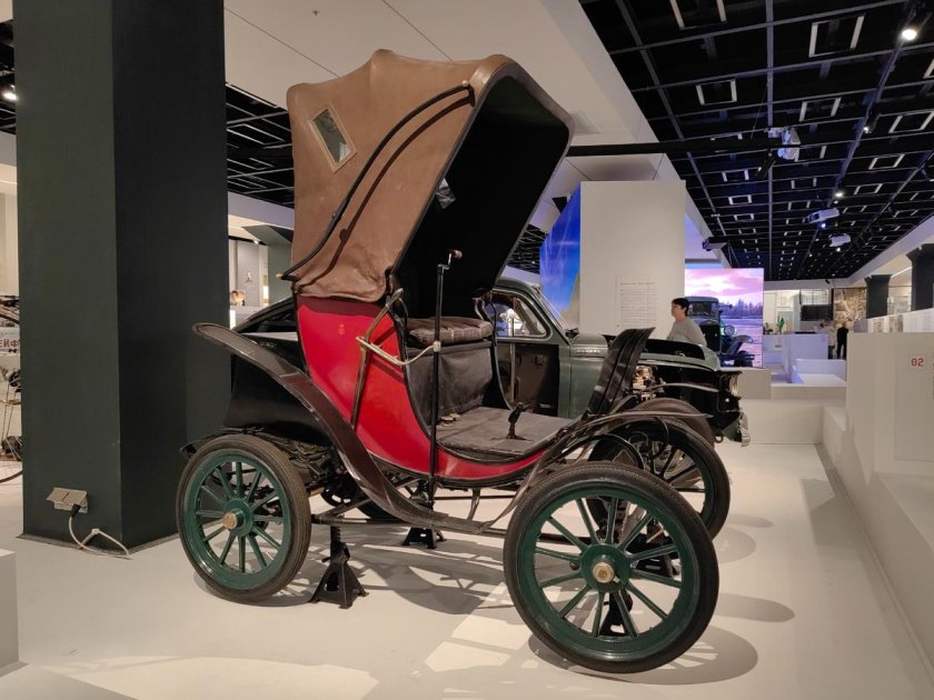 Автомобиль карл бенц 1885 год