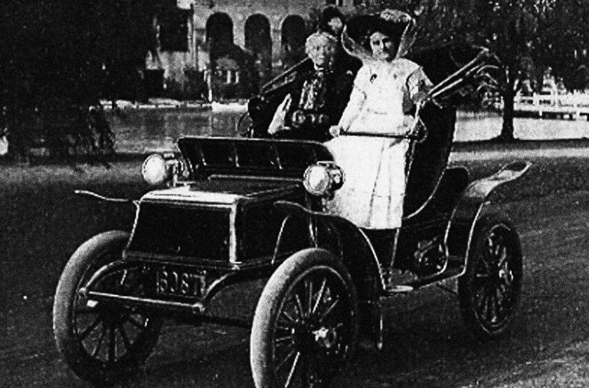 Электромобиль «Detroit Electric» 1915 года