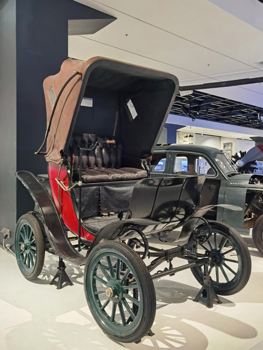 Альбер де дион