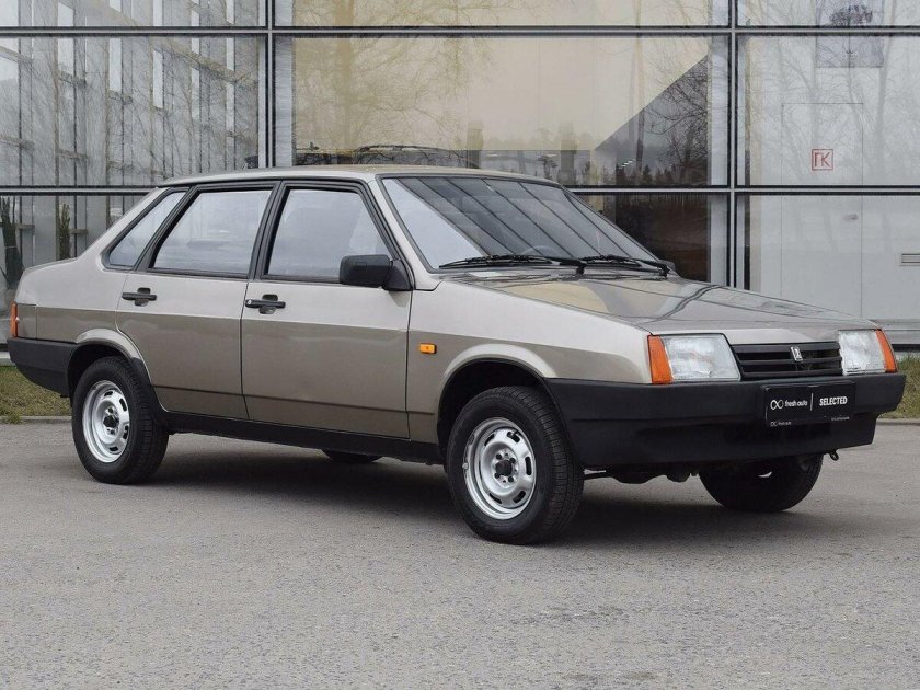 ВАЗ-21099 седан