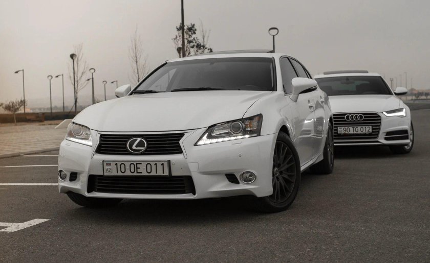 Лексус и Ауди