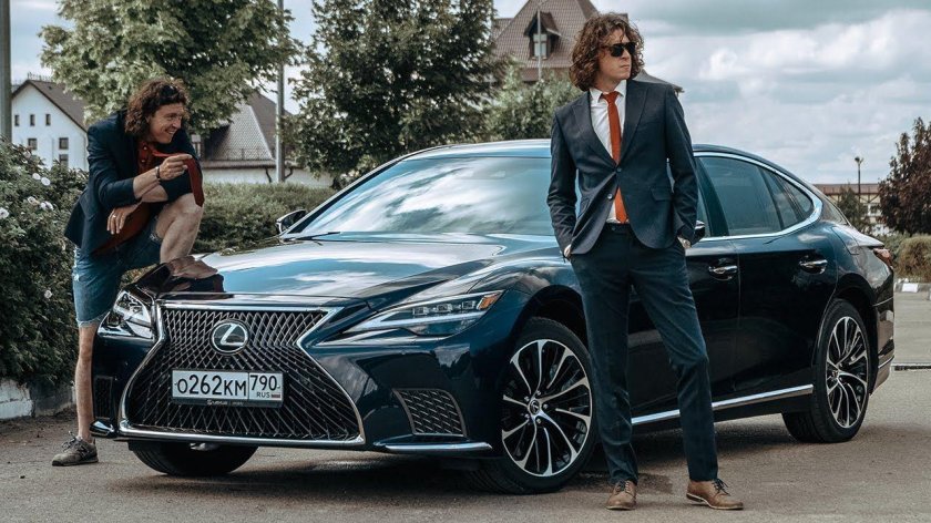Лексус лс 500 2021