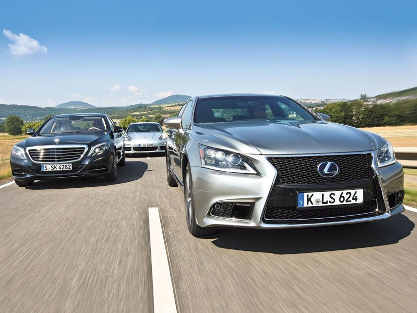 Lexus vs Mercedes