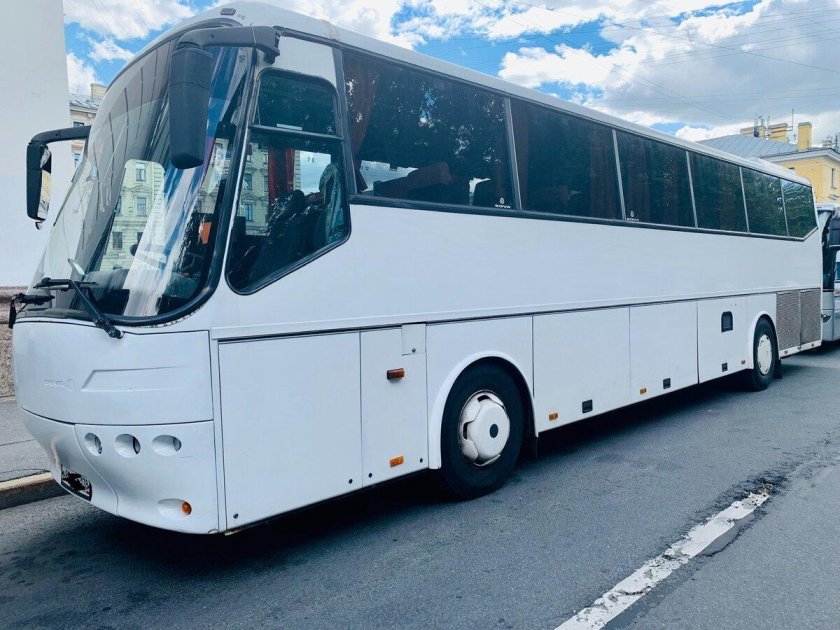 Автобус Бова