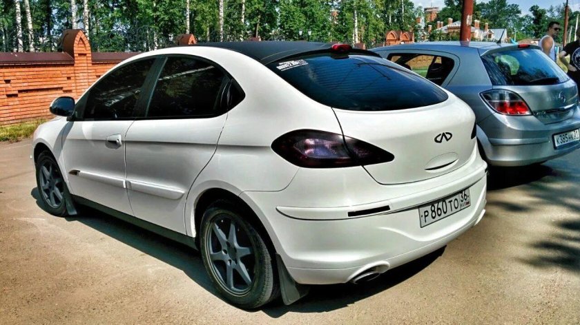 Chery m11 белая