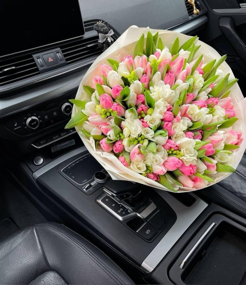 Букет 51 тюльпан микс