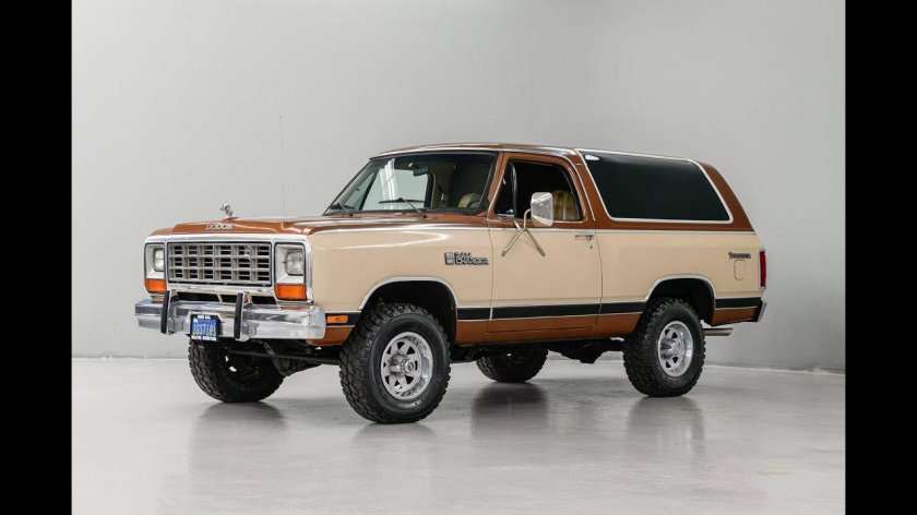 Dodge ramcharger 1983