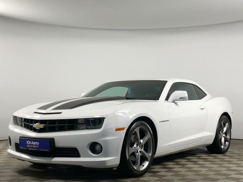 Шевроле Камаро 2013 белая