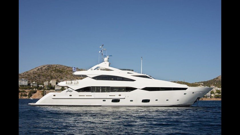 Яхта Сансикер 131