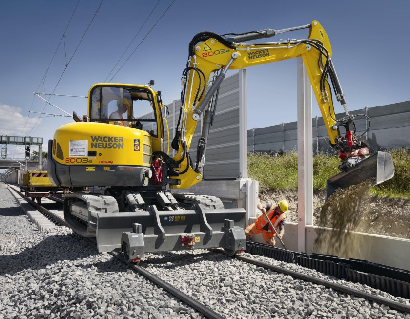 Экскаватор Жейсмар KGT-4rs