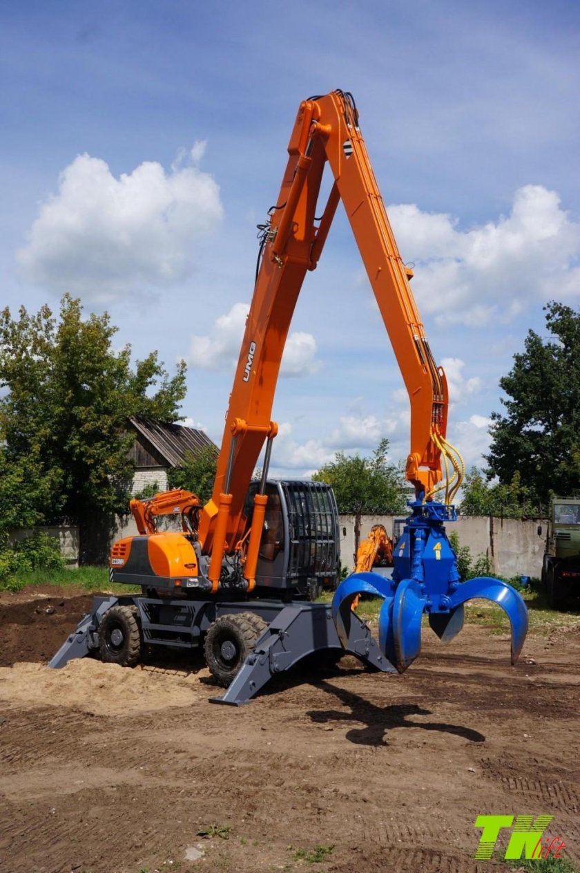 Экскаватор 230