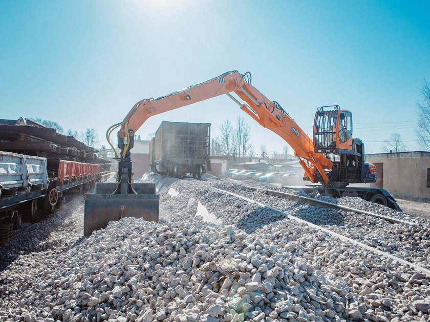 Е230wh экскаватор-перегружатель