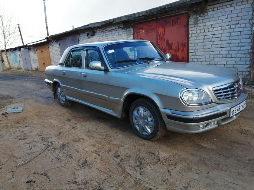 Волга ГАЗ 31105