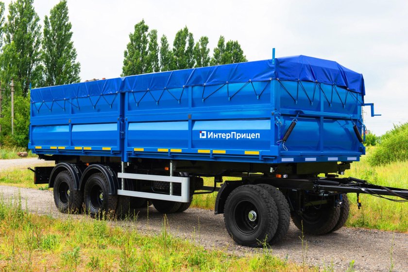 Прицеп трёхосный грузовой